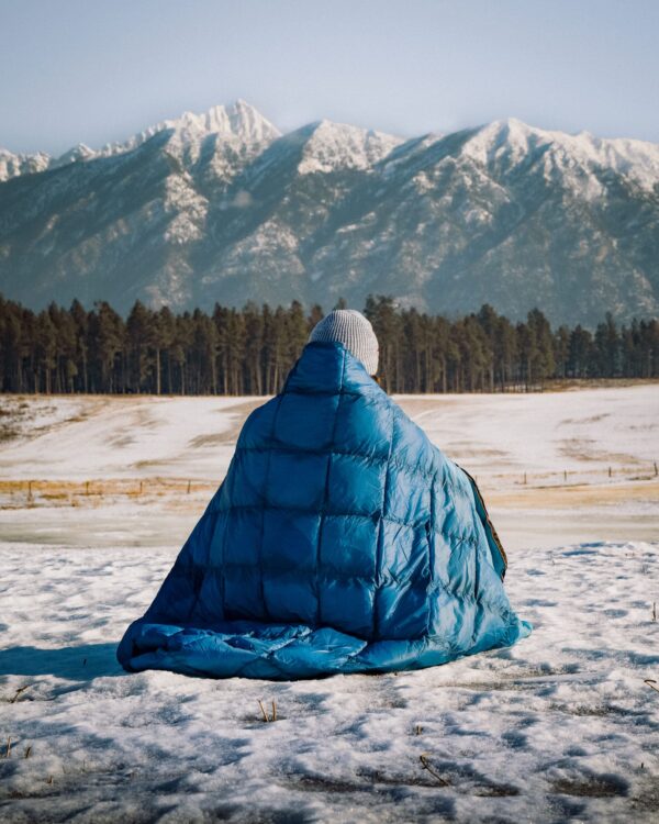 Outdoor Puffy Blanket - Image 3